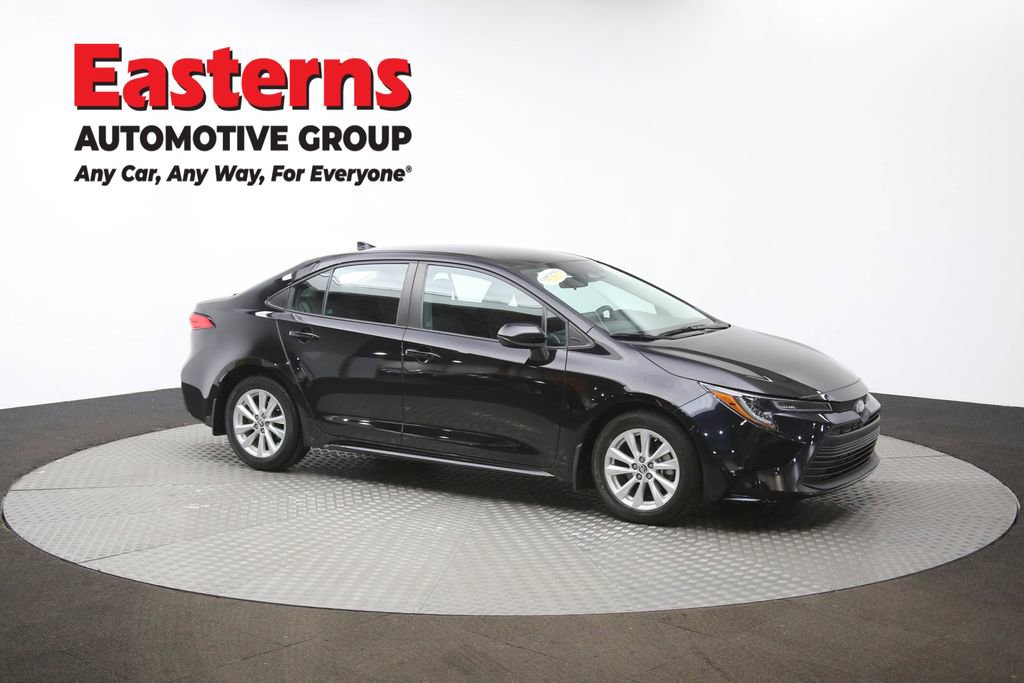 Used 2023 Toyota Corolla LE w/ LE Convenience Package image 47