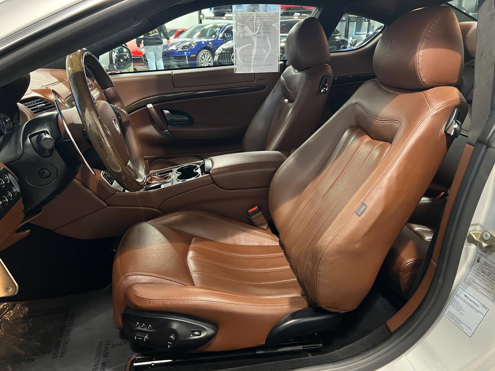 Used 2010 Maserati GranTurismo S image 9