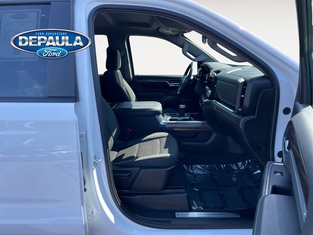 Used 2025 Chevrolet Silverado 1500 LT w/ Convenience Package II AWD/4WD image 19