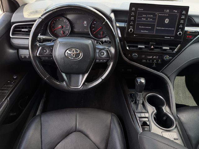 Used 2023 Toyota Camry XSE FWD image 11