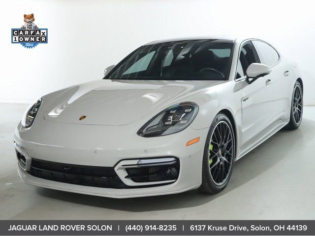 Used 2023 Porsche Panamera 4 image 1