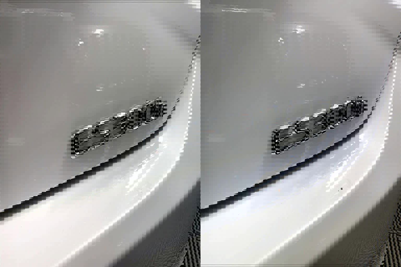 Certified 2025 Lexus ES 300h w/ Technology Package image 10