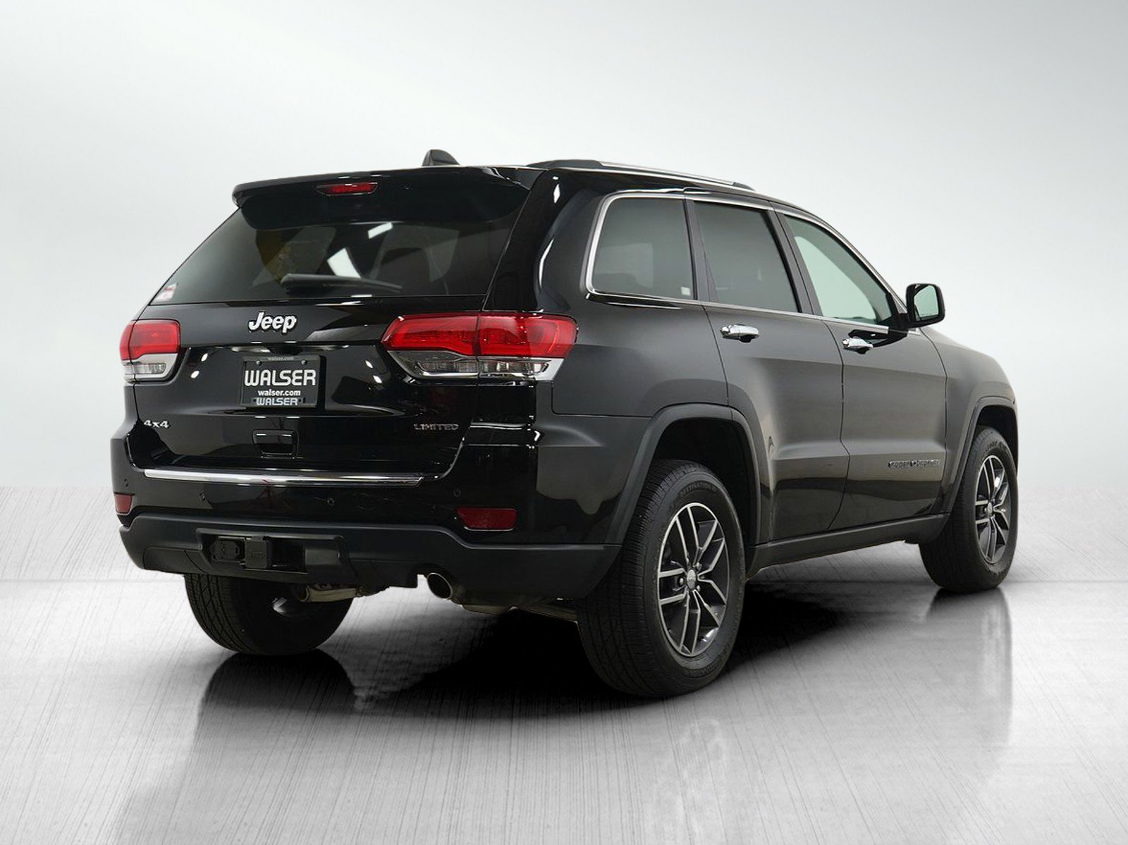 Used 2017 Jeep Grand Cherokee Limited w/ Trailer Tow Group IV AWD/4WD image 5