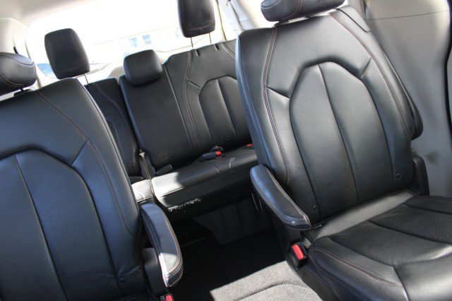 Used 2019 Chrysler Pacifica Touring-L Plus w/ Advanced Safetytec Group image 38