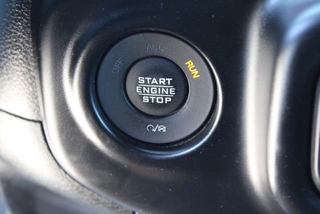 Used 2021 Jeep Gladiator Rubicon AWD/4WD image 26