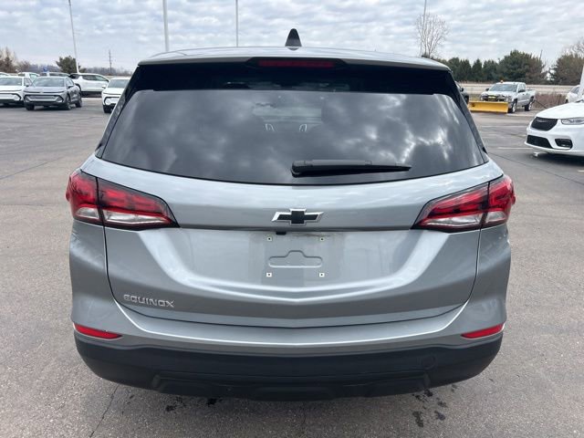 Used 2024 Chevrolet Equinox LS w/ LS Convenience Package image 6