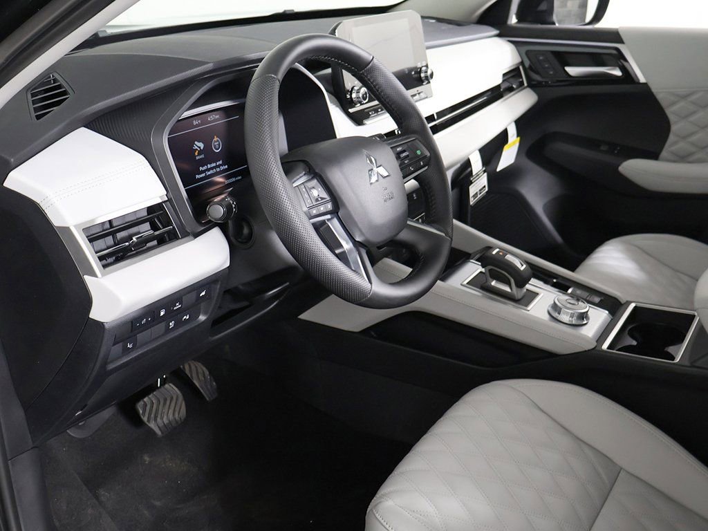 New 2025 Mitsubishi Outlander SEL AWD/4WD image 29