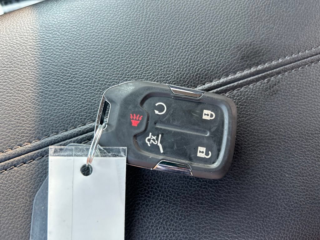 Used 2024 GMC Terrain SLE w/ Driver Convenience Package FWD image 30