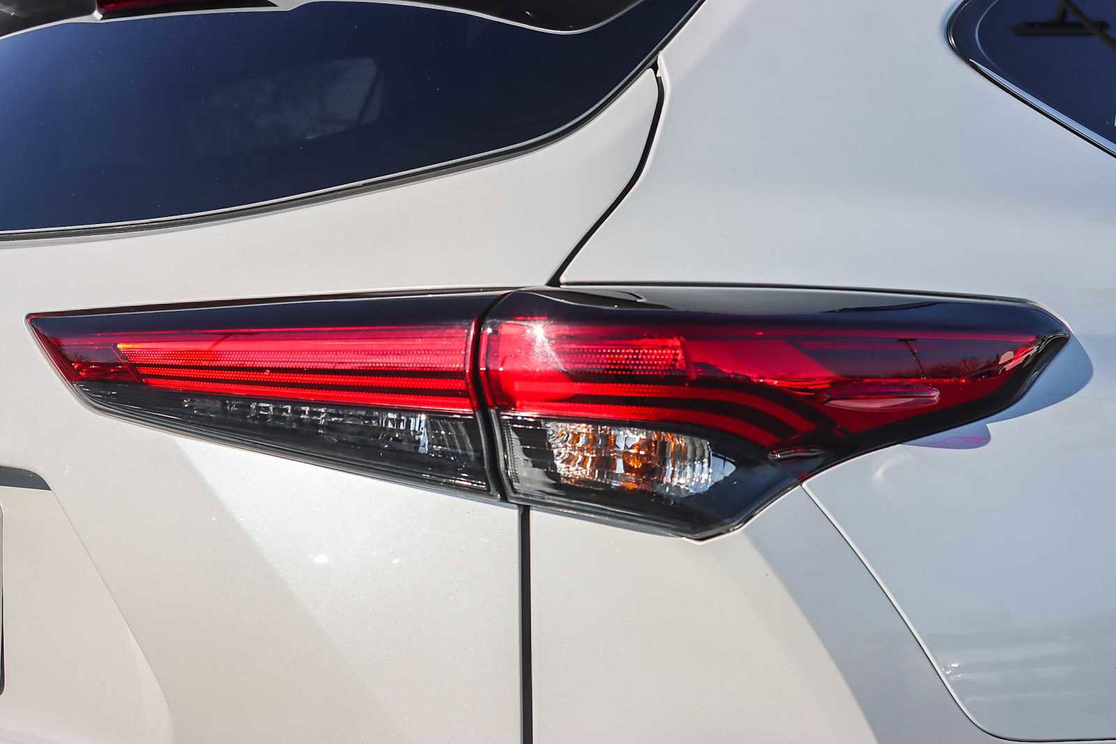 Used 2023 Toyota Highlander L image 8