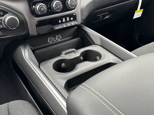 New 2026 RAM 1500 Express AWD/4WD image 12