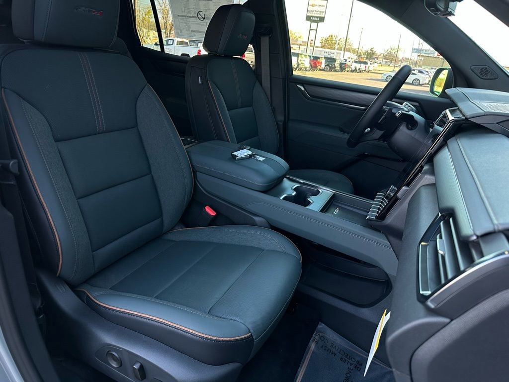 New 2026 GMC Acadia AT4 w/ Luxury Package image 18