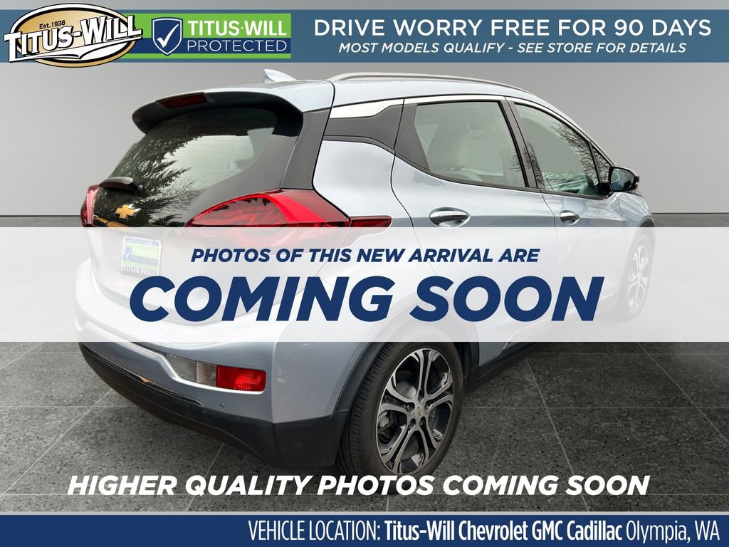 Used 2017 Chevrolet Bolt Premier w/ Driver Confidence II Package FWD image 4