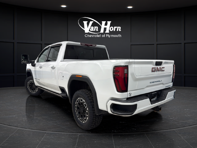 Used 2024 GMC Sierra 3500 Denali Ultimate AWD/4WD image 5
