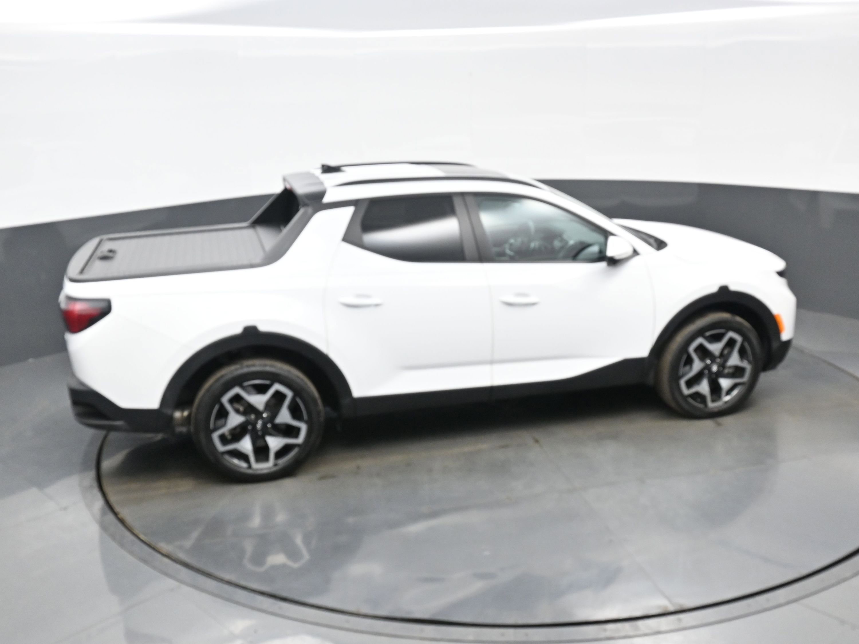 Certified 2023 Hyundai Santa Cruz Limited w/ Winter Package image 39