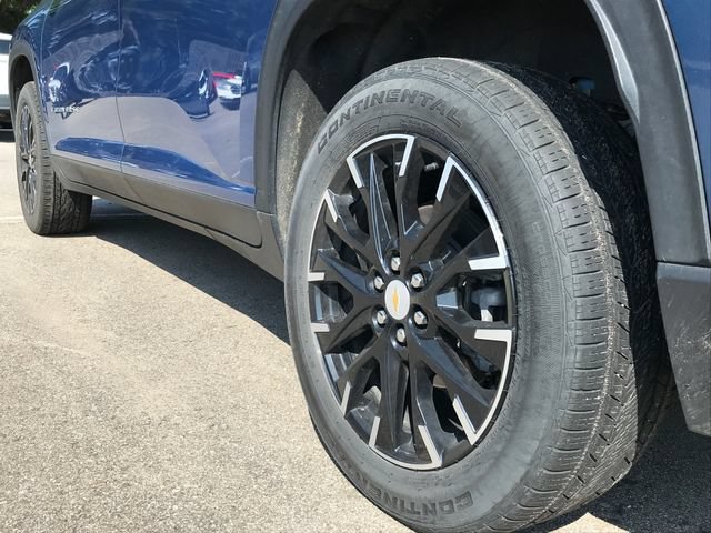 Certified 2024 Chevrolet Traverse LT w/ LPO, Floor Liner Package FWD image 33