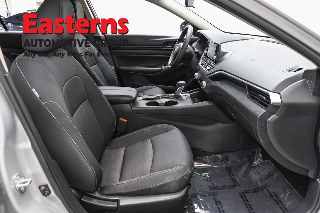 Used 2024 Nissan Altima 2.5 S FWD image 23