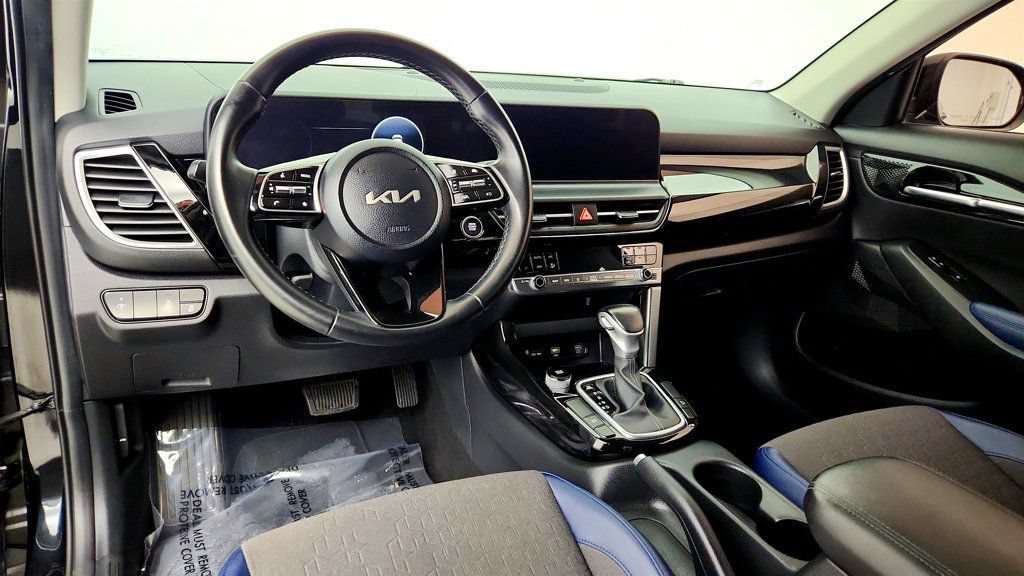 Used 2024 Kia Seltos S FWD image 12