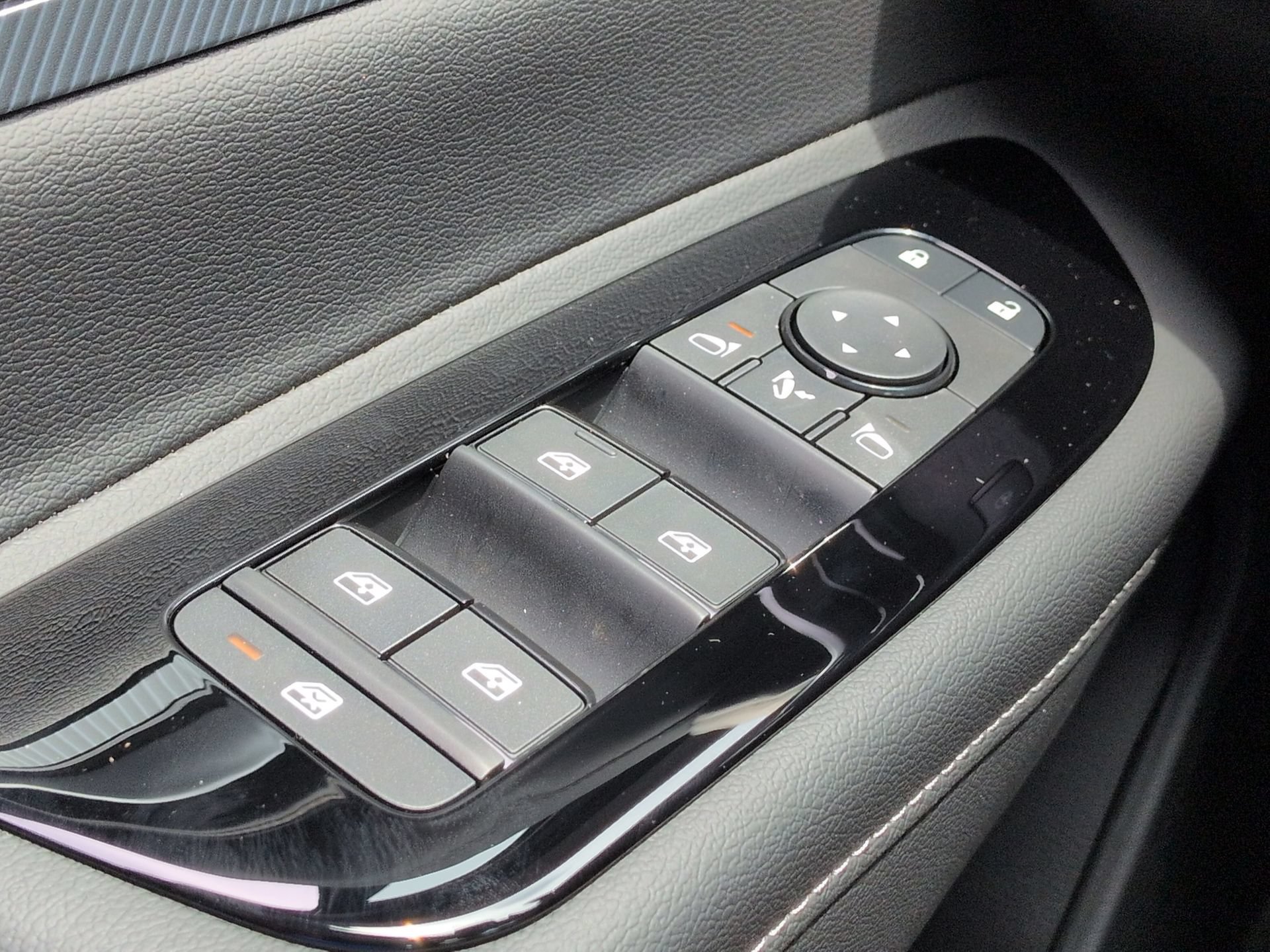 New 2026 Nissan Murano Platinum w/ Cargo Package AWD/4WD image 26
