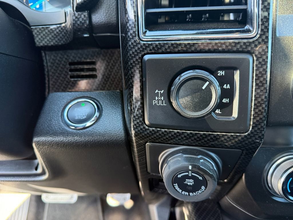 Used 2020 Ford F150 Lariat w/ Equipment Group 502A Luxury AWD/4WD image 20