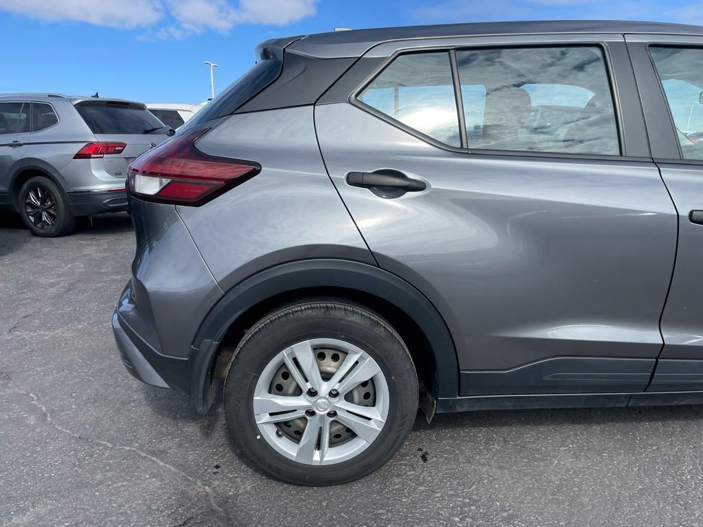 Used 2023 Nissan Kicks S FWD image 25