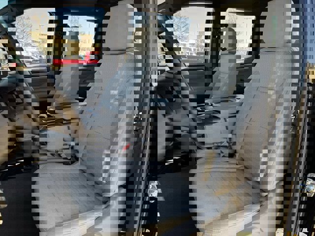 Used 2025 Chevrolet Silverado 1500 LT image 26