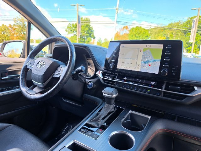 Used 2024 Toyota Sienna XSE w/ XSE Plus Package AWD/4WD image 13