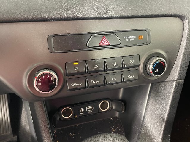 Used 2018 Kia Sportage LX AWD/4WD image 8