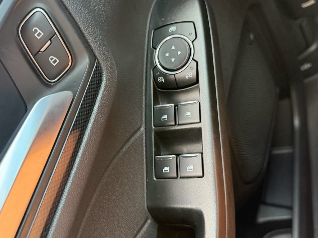Used 2025 Ford Escape ST-Line FWD image 35