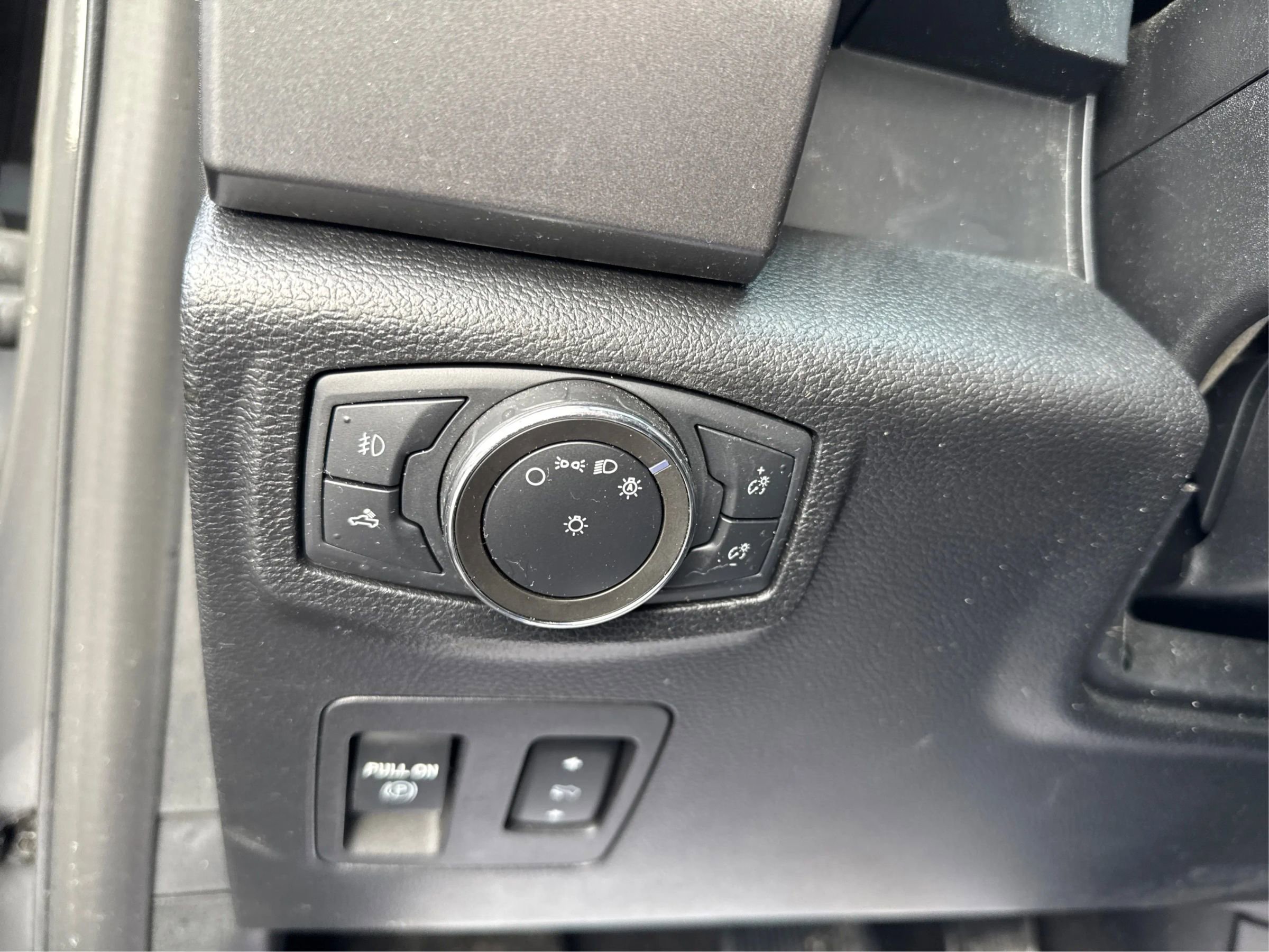 Used 2020 Ford F150 XLT w/ Equipment Group 302A Luxury image 21