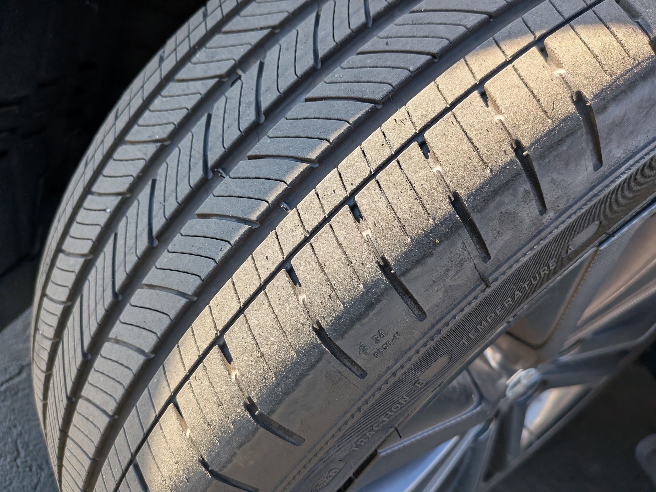 Used 2024 Toyota Sienna XSE w/ XSE Plus Package image 12