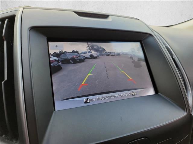 Used 2020 Ford Edge SE FWD image 23