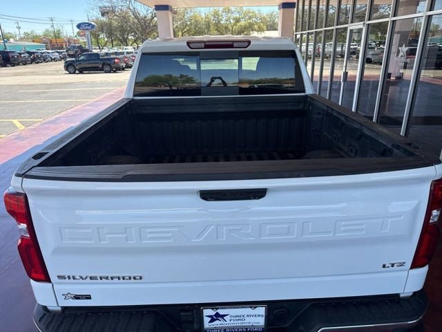 Used 2026 Chevrolet Silverado 1500 LTZ w/ Z71 Off-Road Package AWD/4WD image 8