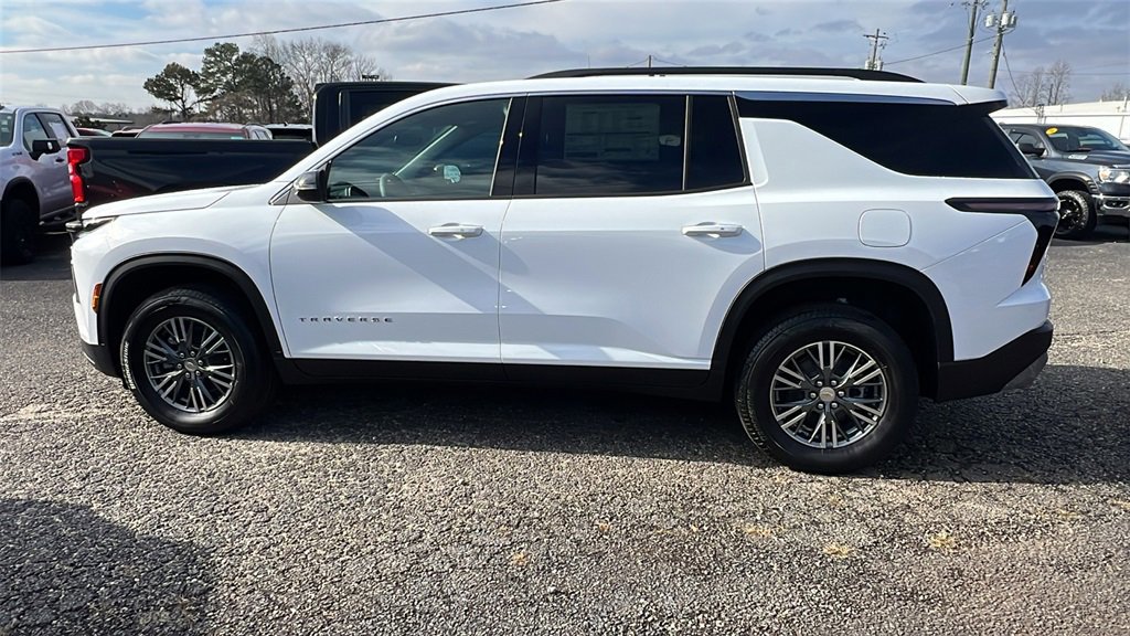 New 2026 Chevrolet Traverse LT image 8