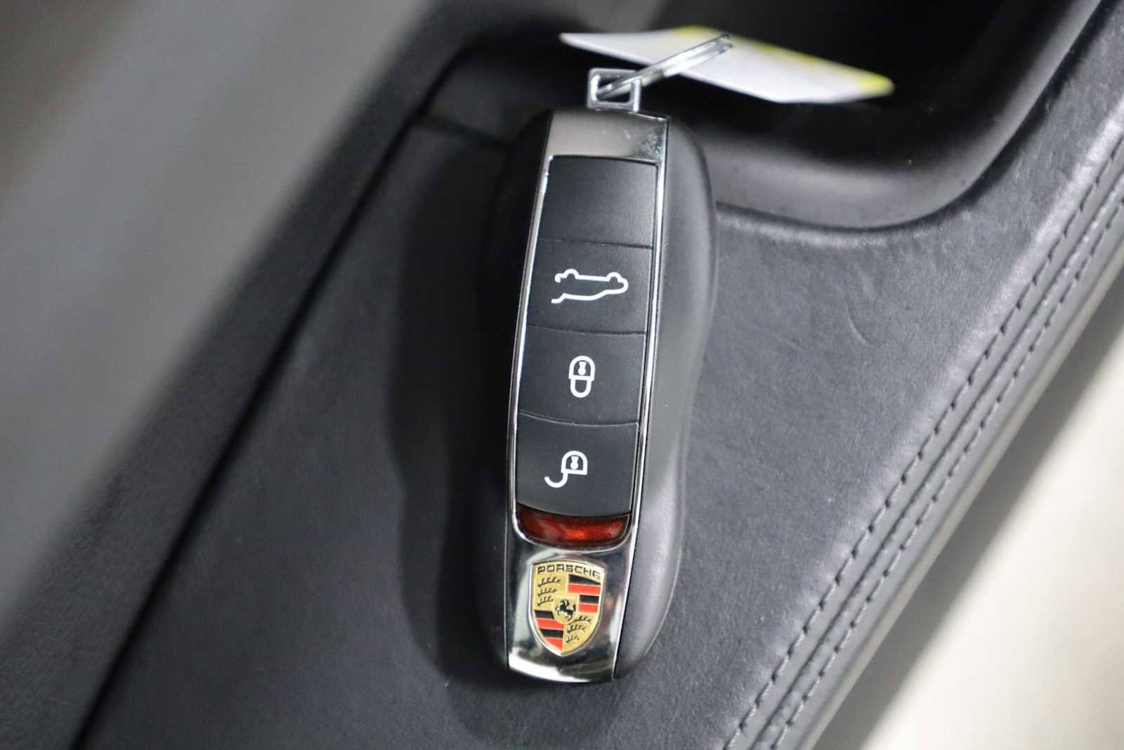 Used 2017 Porsche Macan image 43