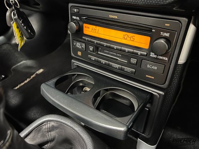 Used 2003 Toyota MR2 Spyder image 59
