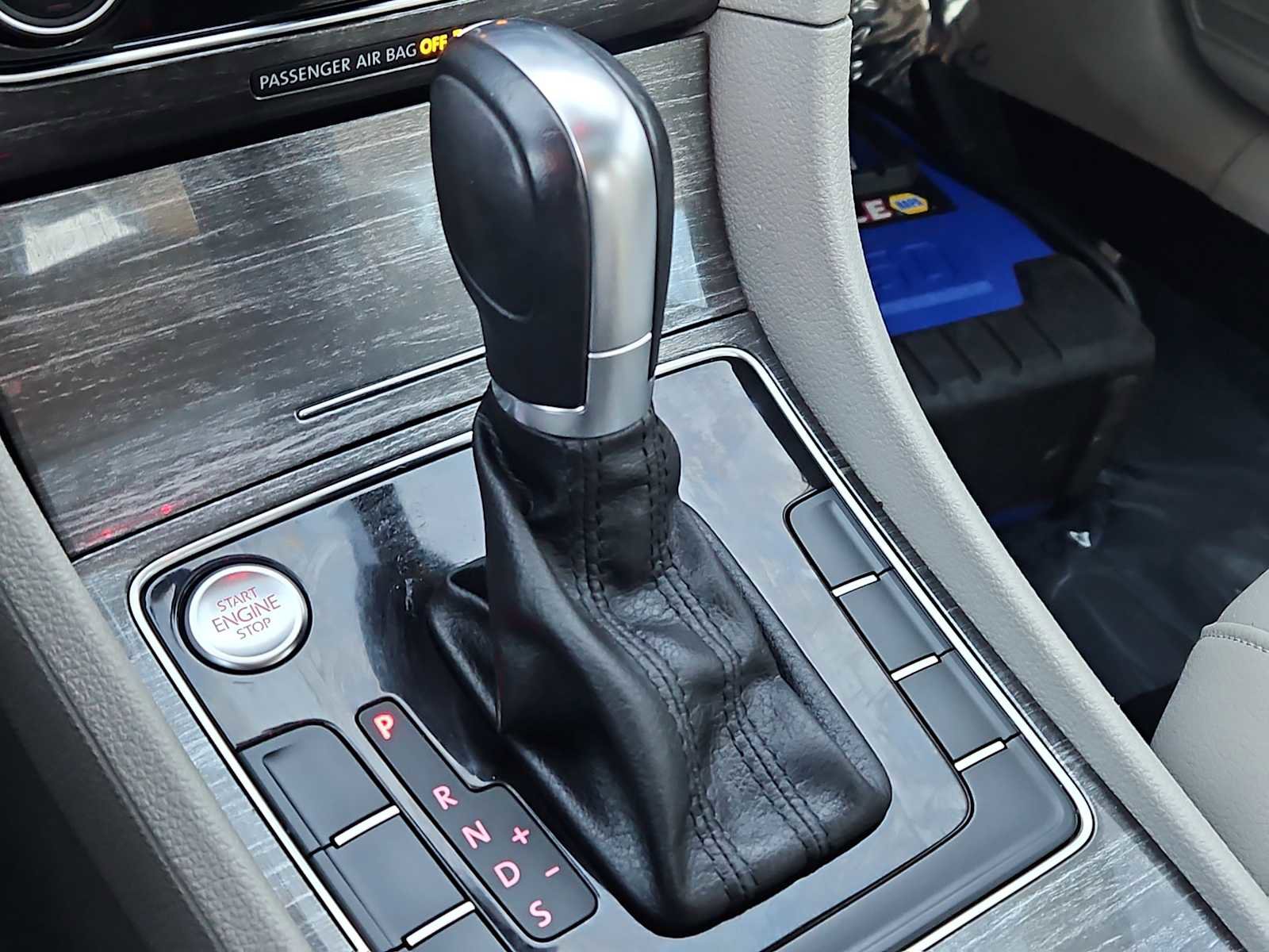 Used 2018 Volkswagen Passat 2.0T SE image 27