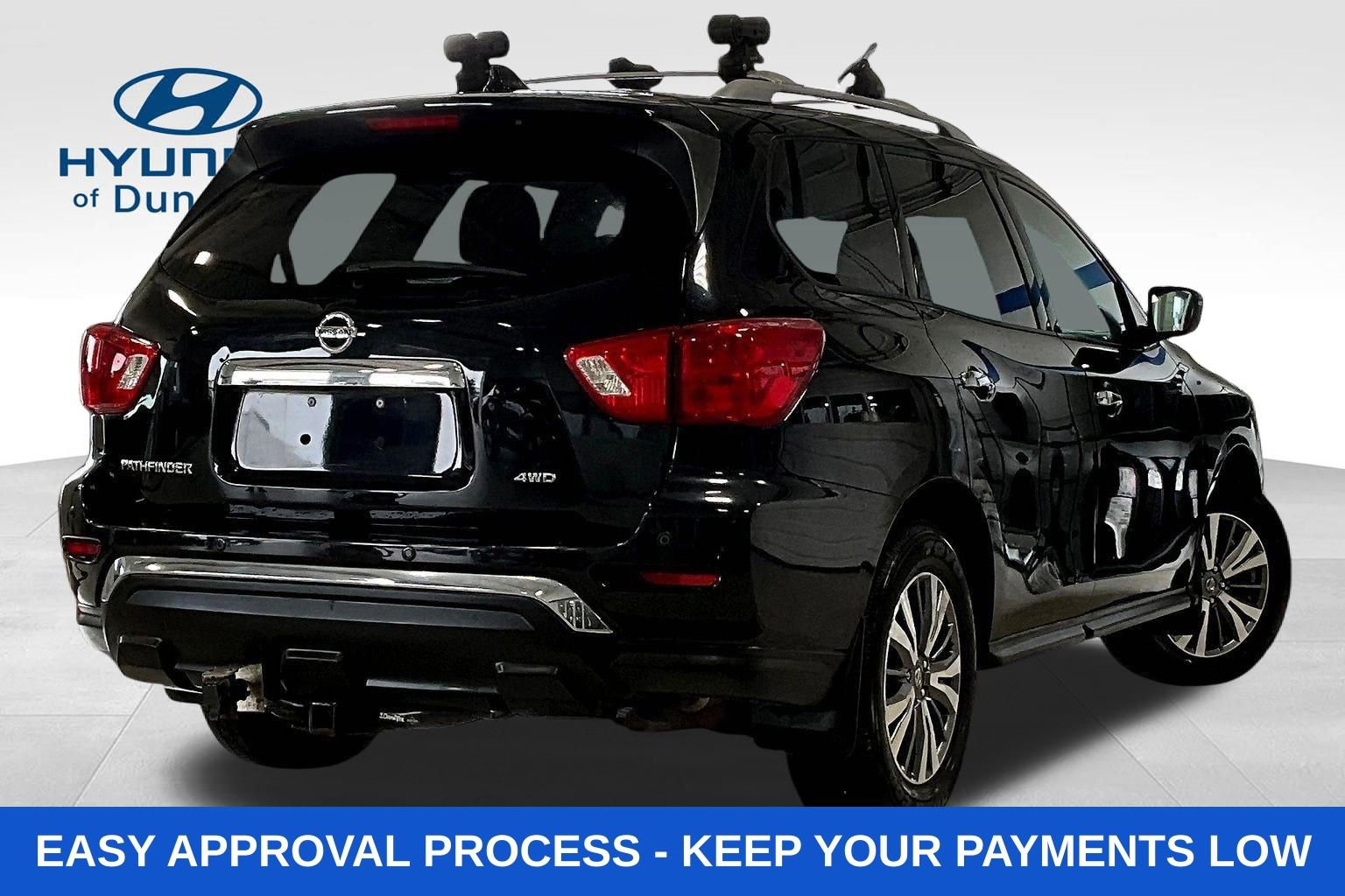 Used 2019 Nissan Pathfinder S AWD/4WD image 7