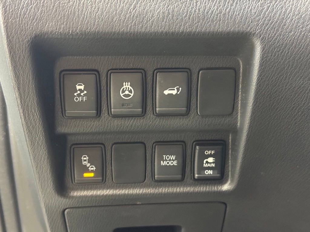 Used 2018 Nissan Pathfinder SL FWD image 31