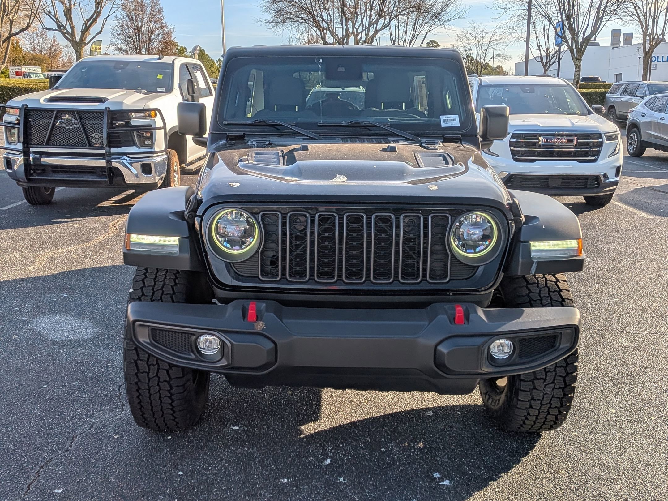 Used 2024 Jeep Wrangler Unlimited Rubicon image 3