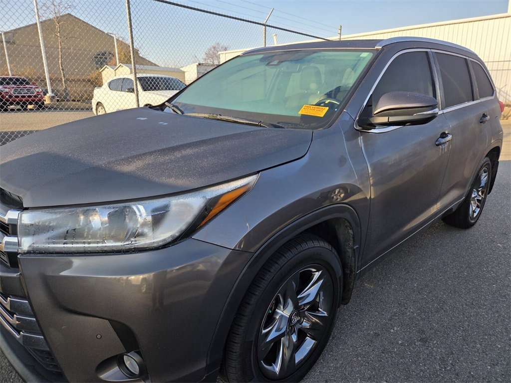 Used 2018 Toyota Highlander Limited Platinum image 10