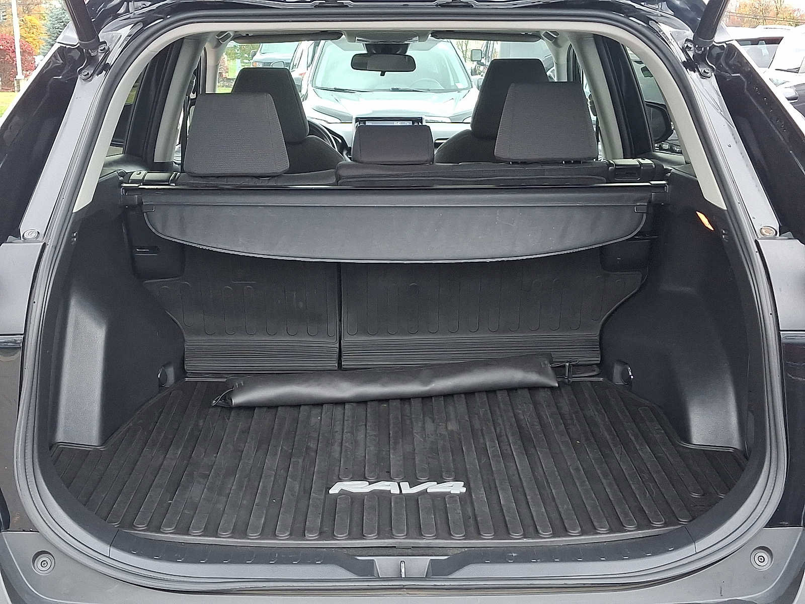 Certified 2021 Toyota RAV4 XLE w/ Convenience Package image 30