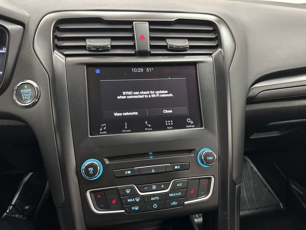 Used 2018 Ford Fusion SE w/ Equipment Group 201A image 14