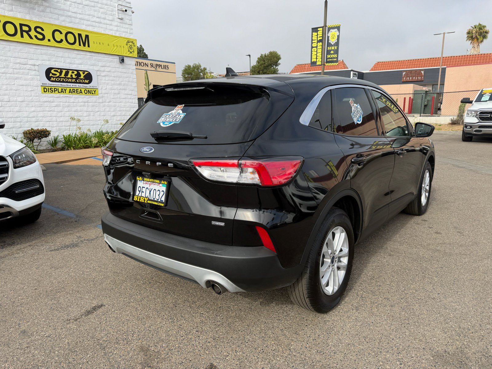 Used 2022 Ford Escape SE FWD image 3