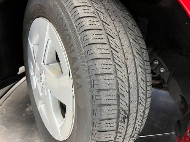 Used 2011 Toyota Prius Three FWD image 39