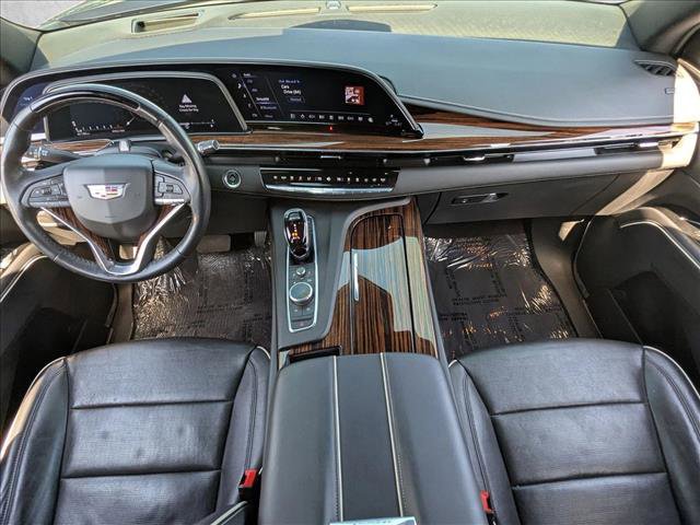 Used 2022 Cadillac Escalade Premium Luxury w/ Performance Package AWD/4WD image 20