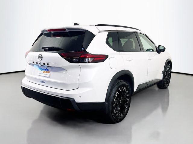 Used 2026 Nissan Rogue Dark Armor FWD image 8