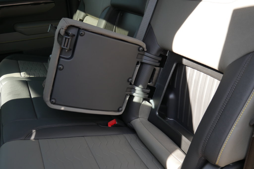 New 2026 Chevrolet Silverado 1500 ZR2 w/ LPO, Dark Essentials Package AWD/4WD image 19
