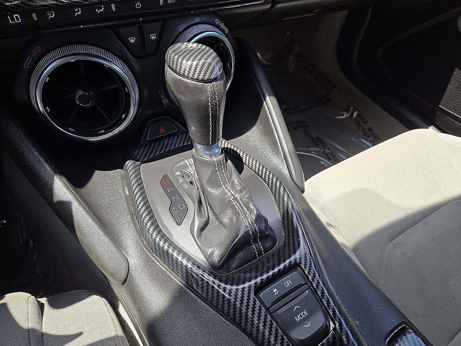 Used 2020 Chevrolet Camaro LT RWD image 27