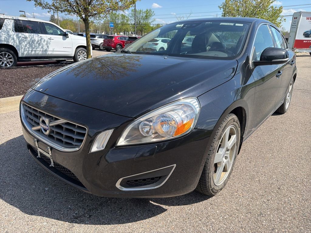 Used 2012 Volvo S60 T5 w/ Climate Pkg FWD image 1