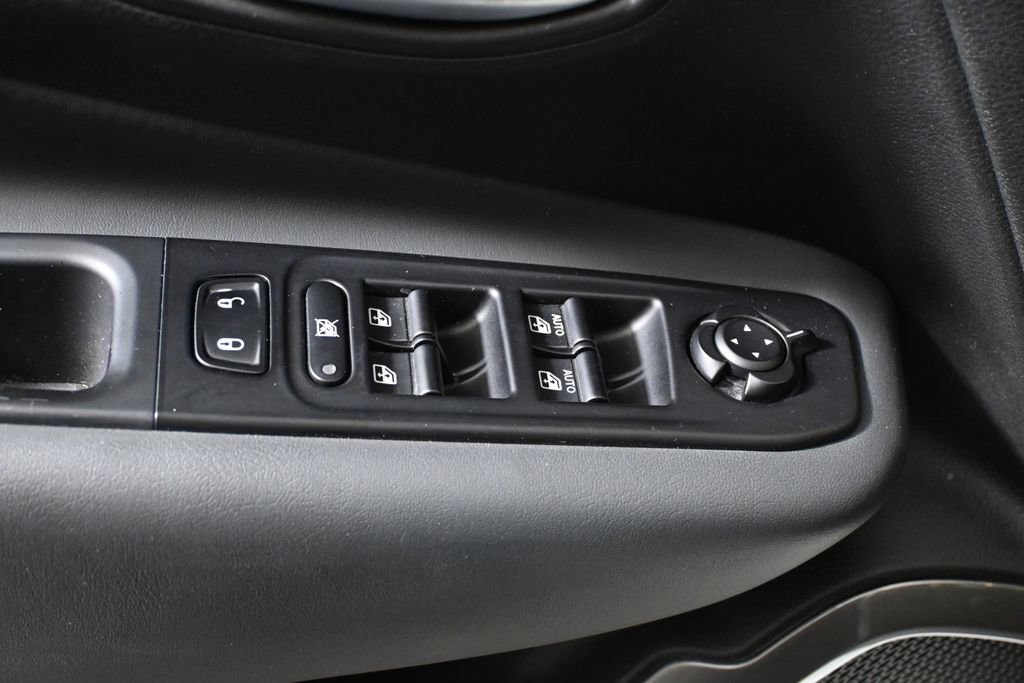 Used 2022 Jeep Renegade Limited w/ Sun, Sound & Wheels Group image 30